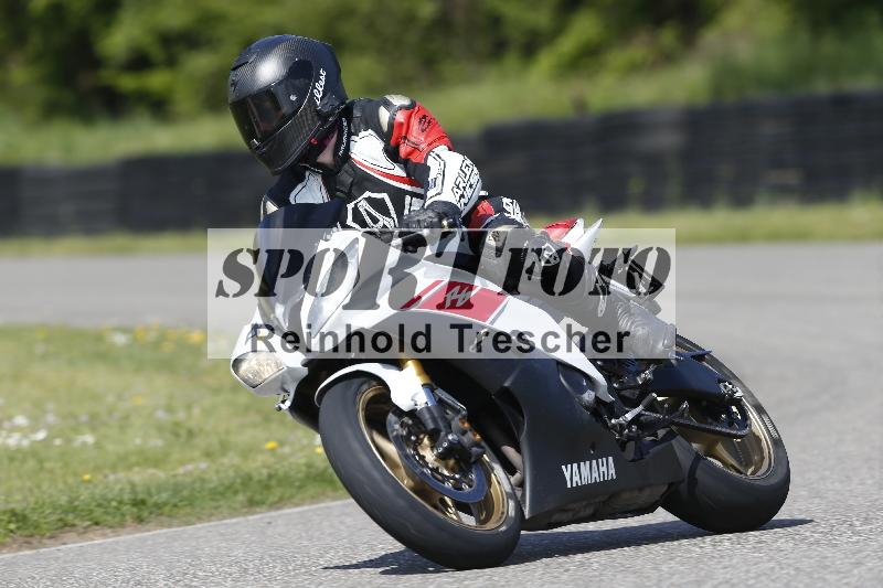 /Archiv-2025/09 22.04.2025 Cornu Master School ADR/rot-rouge/4